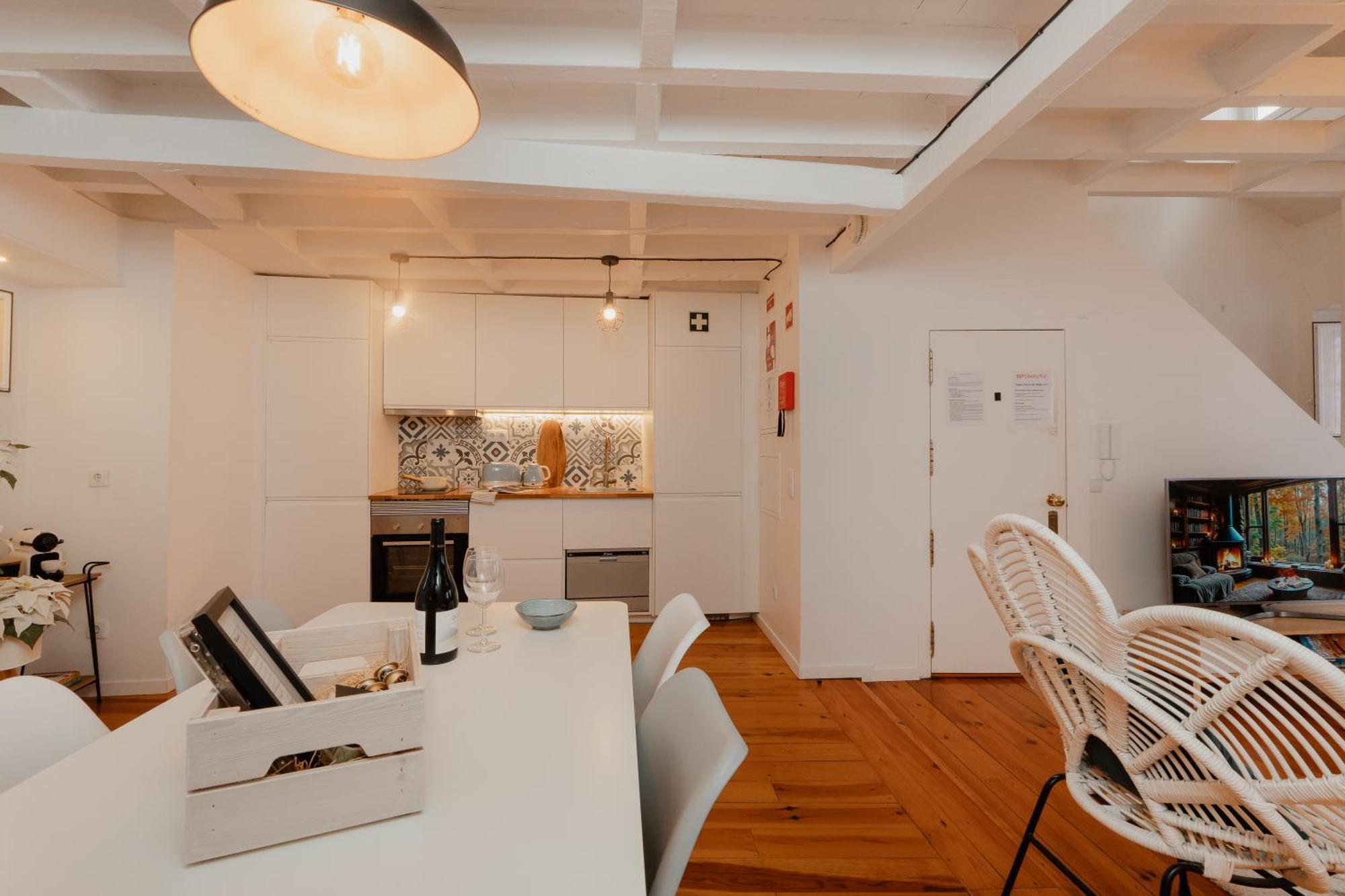 Stylish Getaway In A Mezzanine Flat By The Castle Apartment Lisboa Ngoại thất bức ảnh