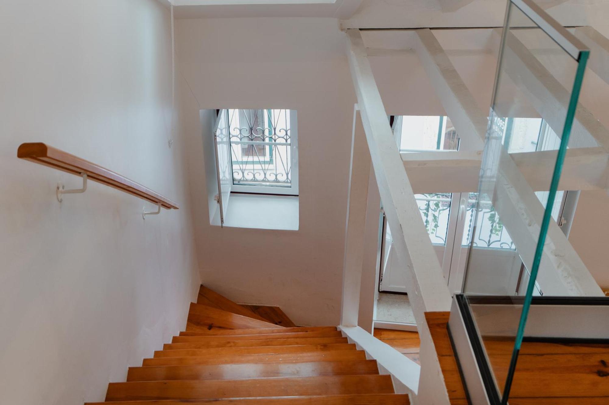 Stylish Getaway In A Mezzanine Flat By The Castle Apartment Lisboa Ngoại thất bức ảnh