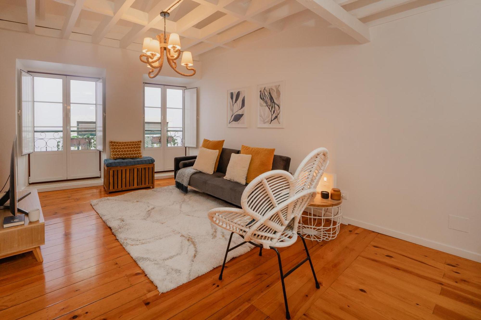 Stylish Getaway In A Mezzanine Flat By The Castle Apartment Lisboa Ngoại thất bức ảnh